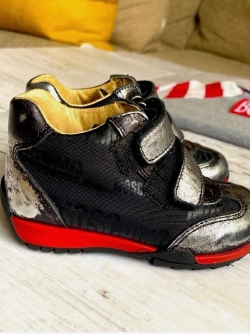 Moschino Hightop  Toddler Sneaker  Size 5  / Euro 21